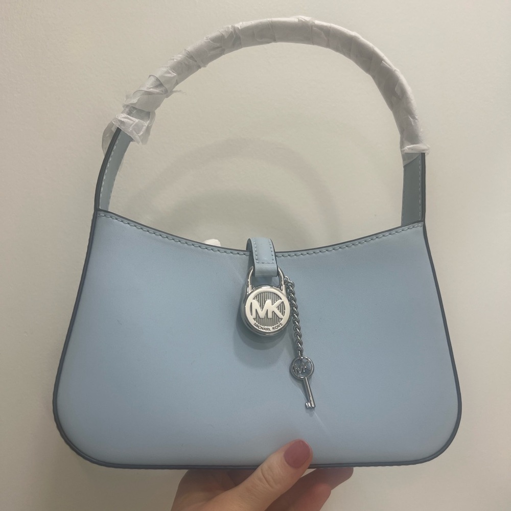 NWT New with tags Michael Kors Light Blue Leather Shoulder Bag Lyra Pochette